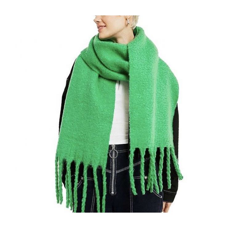 Solution Online Shops – kleding en accessoires – sjaal – dames sjaal – groen – sfeer