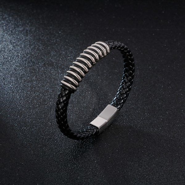 Solution Online Shops – sieraden – armbanden – leren armband lennox – sfeerfoto